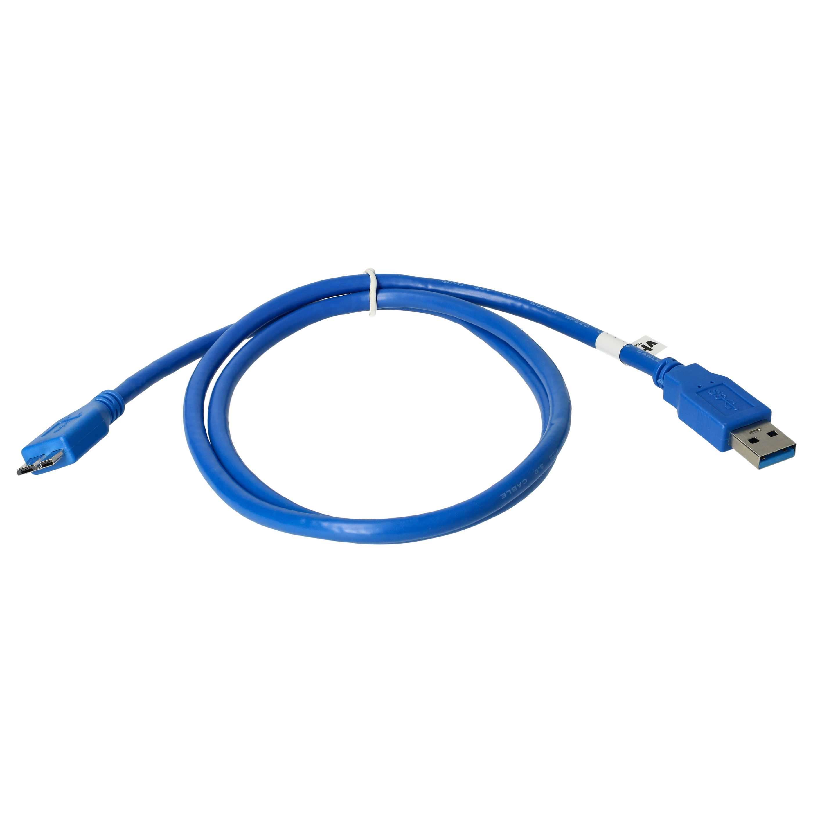 Ein blaues USB-Kabel liegt vor weißem Hintergrund. Ein Ende ist ein USB-Anschluss, das andere Micro-USB.