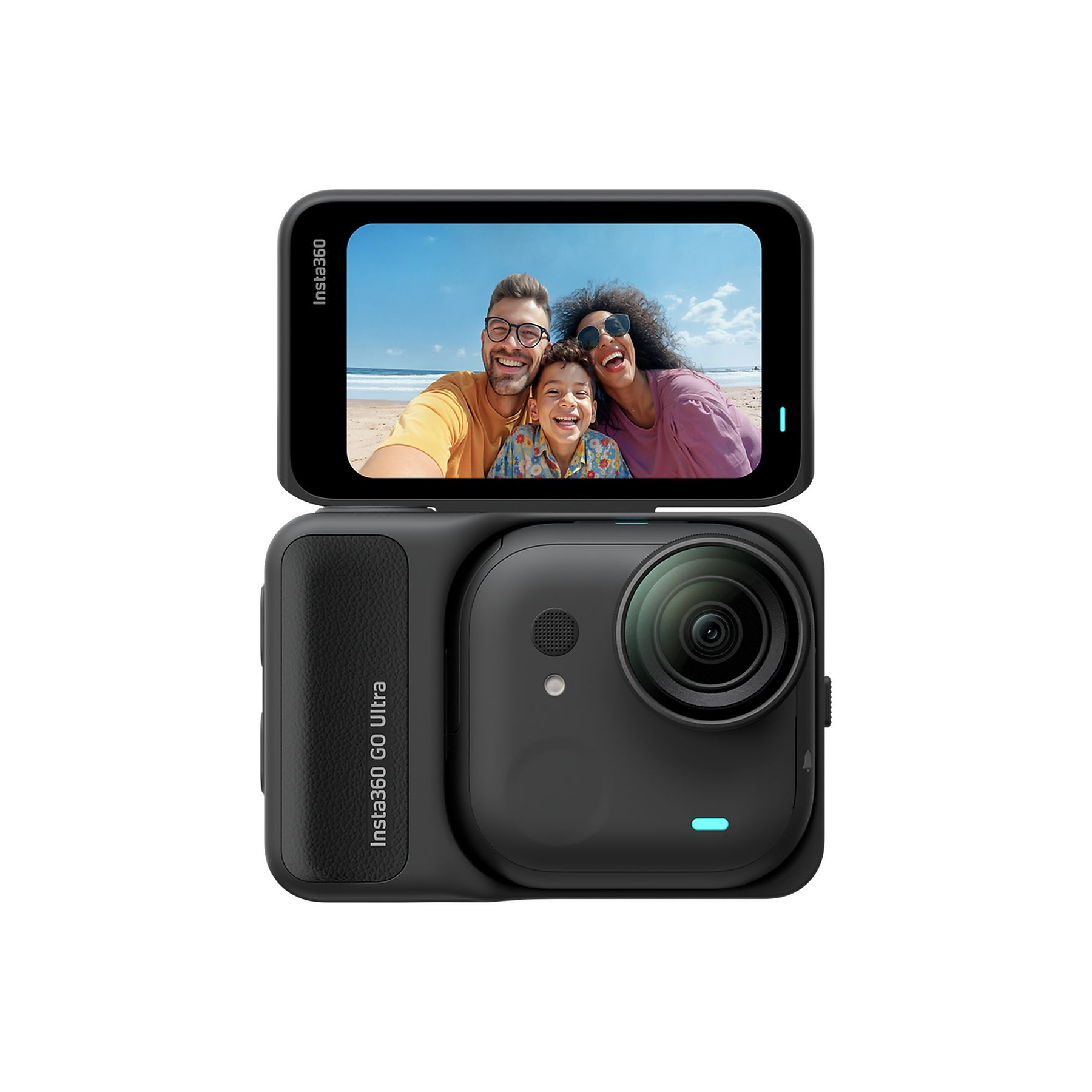 Insta360-Kamera mit Bildschirm, der eine Familie am Strand zeigt. Die Kamera ist schwarz mit Objektiv und blauem Licht.