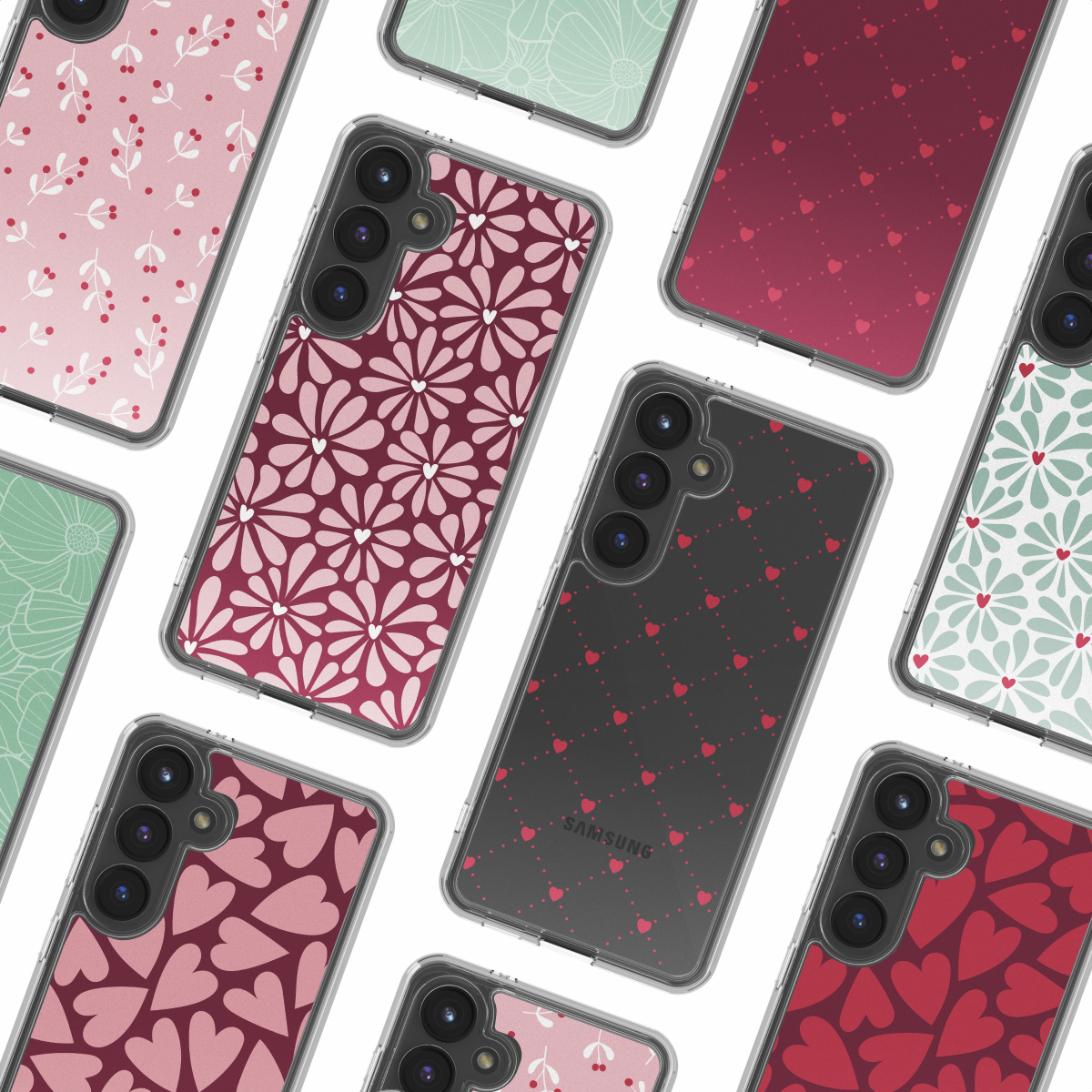 Verschillende telefoonhoesjes met verschillende patronen: bloemen, harten en bladeren. Elke hoes heeft een Samsung-cameramodule.