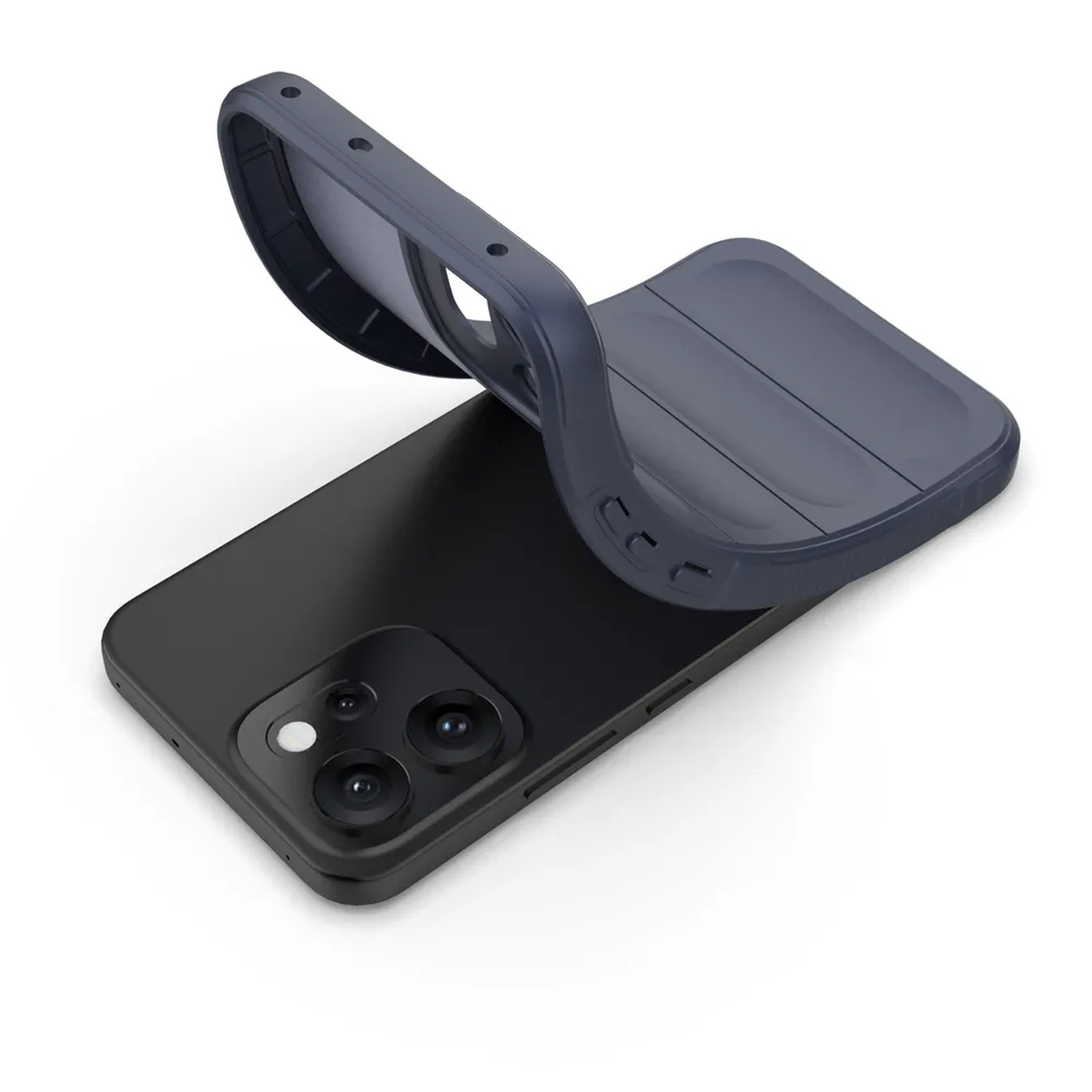 Un smartphone noir avec une coque de protection bleu foncé le recouvrant partiellement. La coque est flexible et soulevée, révélant le téléphone.