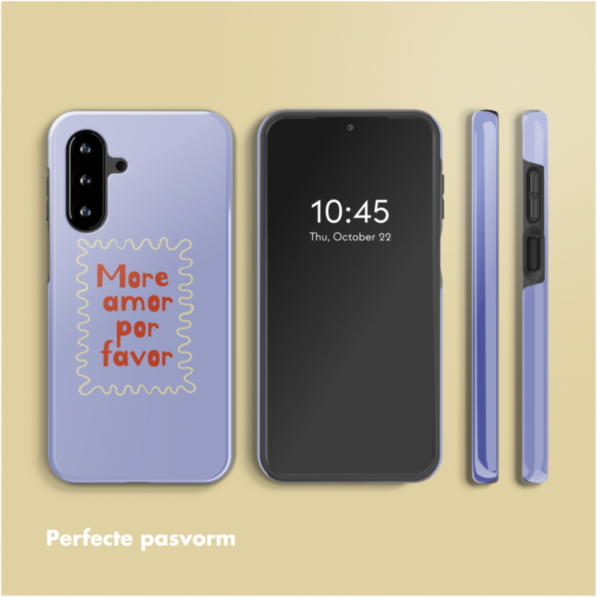 Tre smartphone con custodie. Una custodia viola dice 'More amor por favor'. Il telefono mostra le 10:45. Due custodie sono mostrate separatamente.