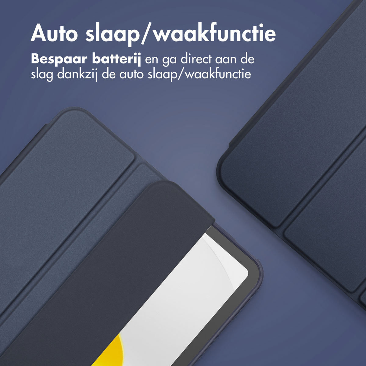 Close-up van een tablet met een marineblauwe hoes. Bovenstaande tekst luidt 'Auto slaap/waakfunctie'.