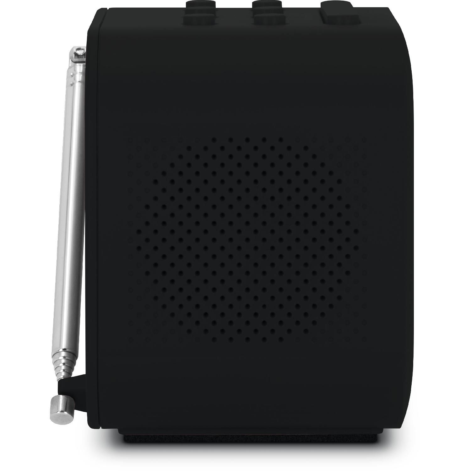 Czarny radio z srebrną anteną. Ma przyciski na górze i głośnik z małymi otworami. Stoi na białej powierzchni.