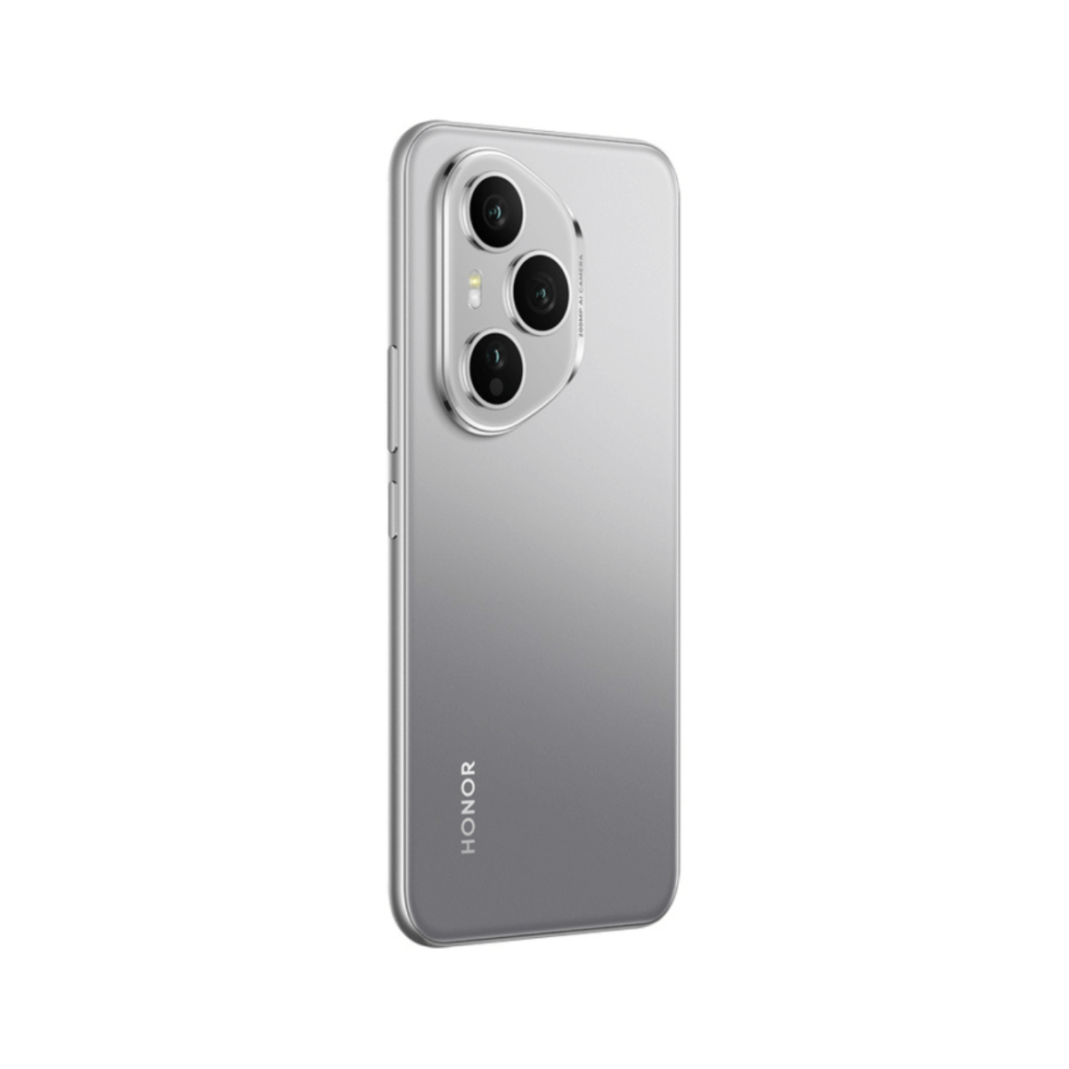Uno smartphone Honor argento con tre obiettivi. Il telefono è su sfondo bianco. Il logo Honor è visibile.