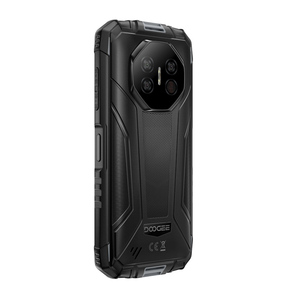 Uno smartphone DOOGEE nero e robusto. Dispone di un modulo fotocamera con più lenti. Il dispositivo ha un retro strutturato e pulsanti laterali.