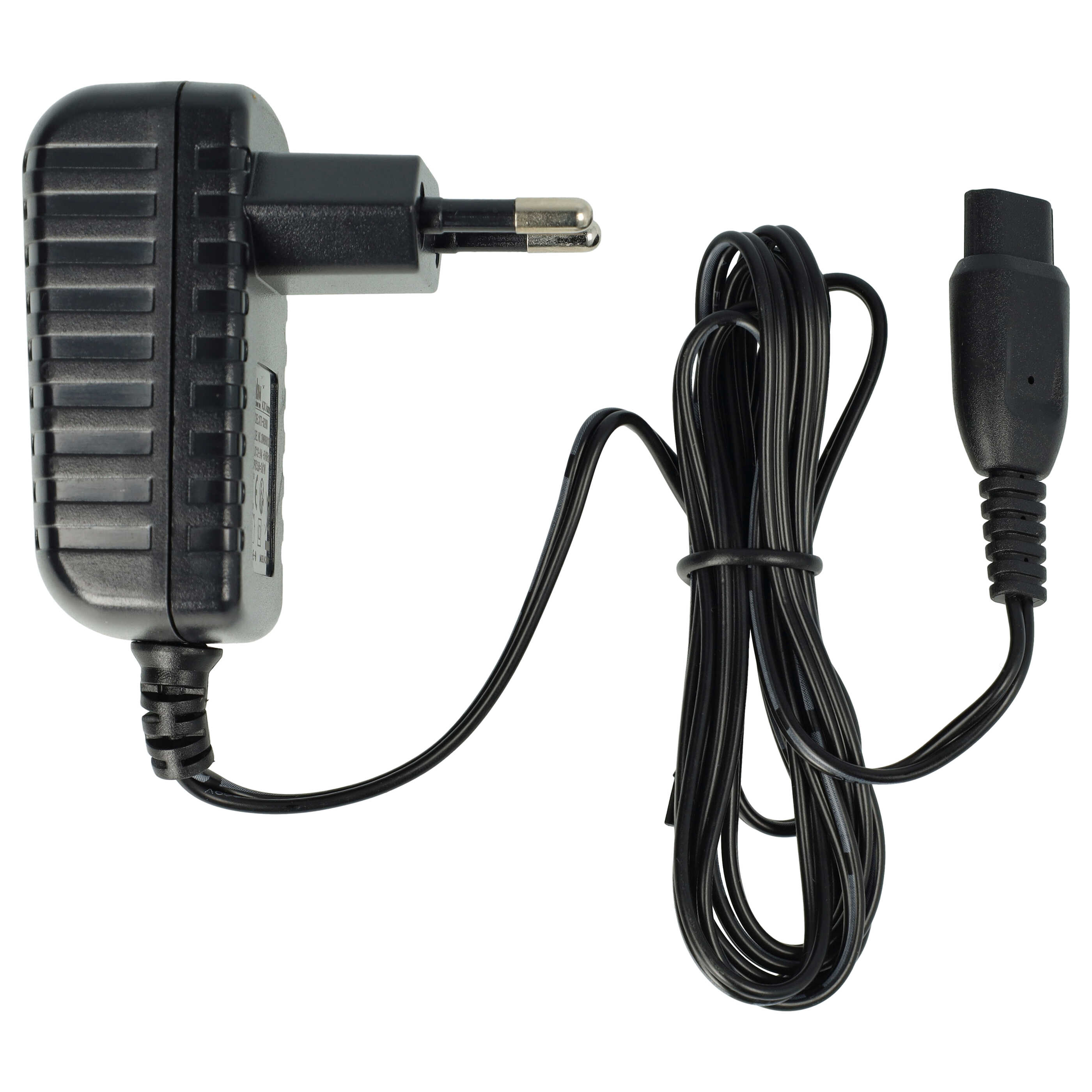 Ein schwarzes Netzteil mit Stecker und angeschlossenem Kabel, das in einem rechteckigen Stecker endet, isoliert auf Weiß.