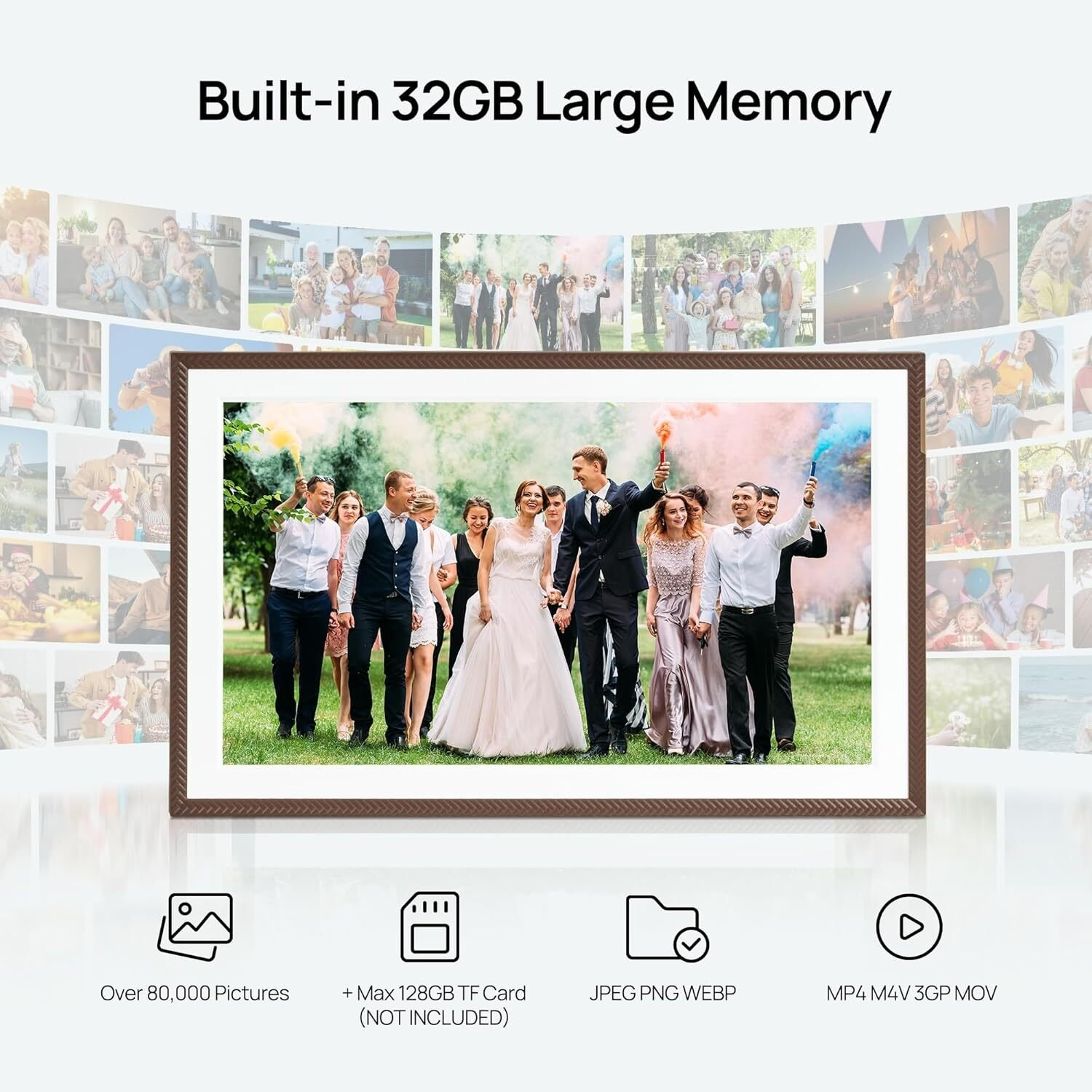 Una foto enmarcada de una fiesta de bodas, con una novia y un novio. El marco se muestra sobre un fondo de otras fotos. Texto: Memoria de 32 GB.