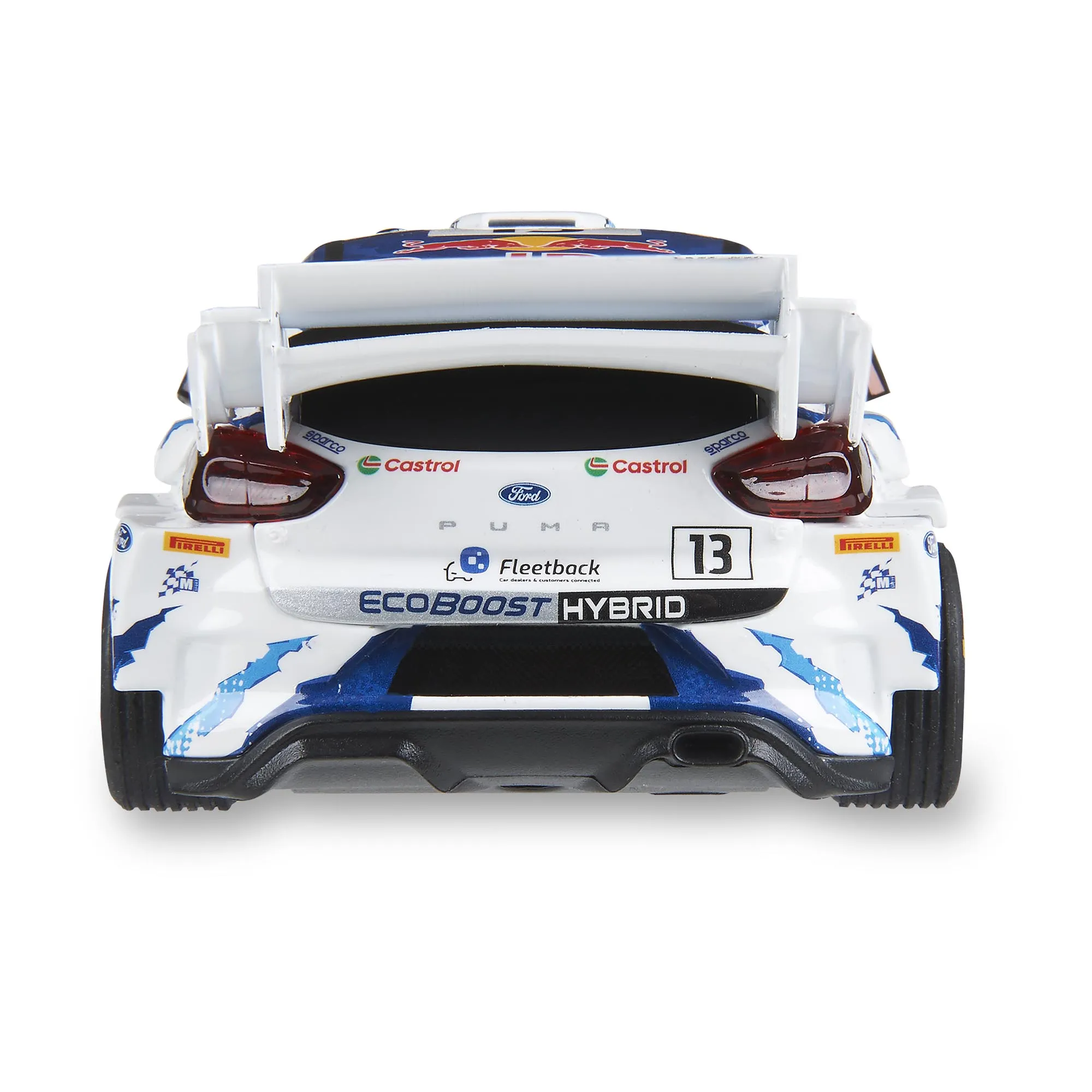 Un coche de carreras blanco y azul con el número 13. Se ven los logotipos de Ford, Castrol y Pirelli. Texto ECOBOOST HYBRID presente.