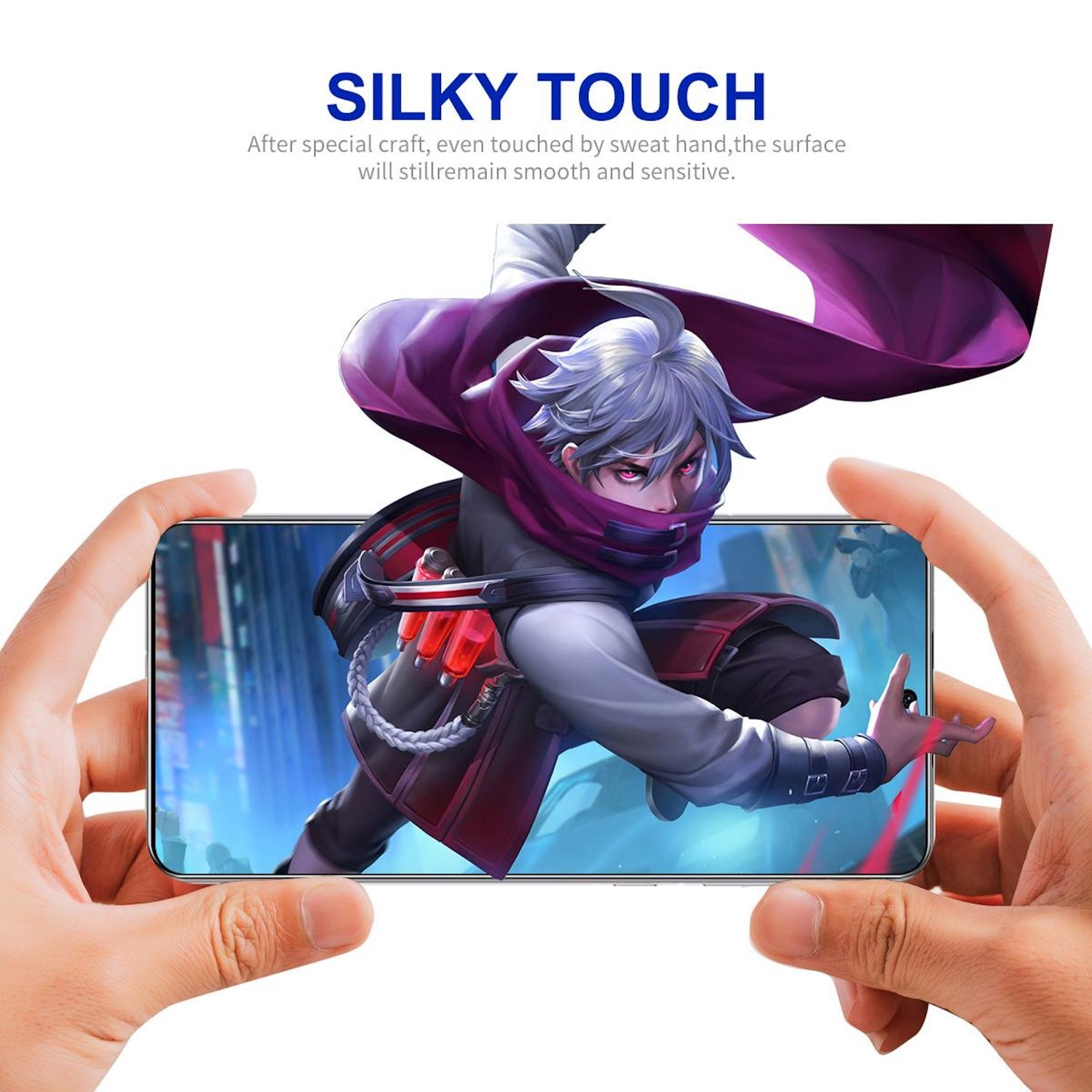 Eine Person hält ein Telefon, auf dem ein Spielcharakter angezeigt wird. Der Hintergrund zeigt Text, 'SILKY TOUCH' und Produktbeschreibung.