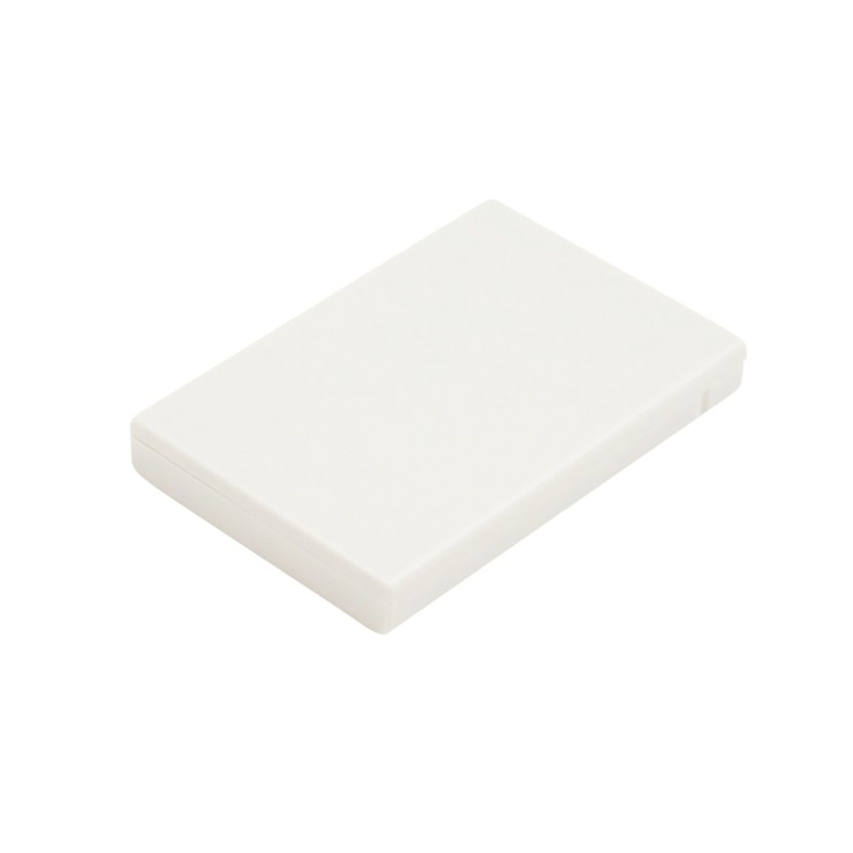 Eine rechteckige, cremefarbene Plastikbox liegt auf weißem Hintergrund. Die Box ist glatt und hat eine leicht abgerundete Kante.