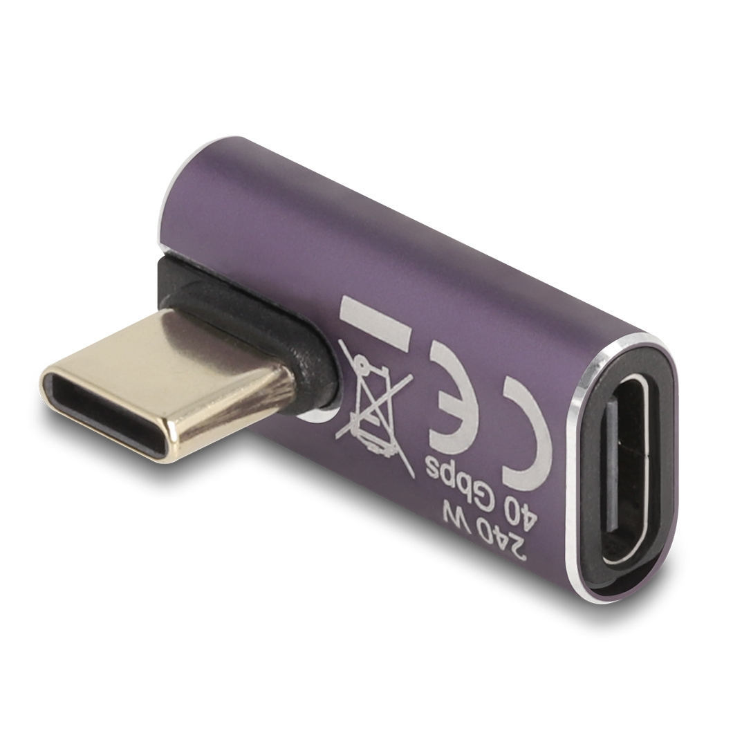 Un adattatore USB-C viola con bordi e connettori argentati. Ha una porta USB-C e una spina USB-C. Sono visibili segni bianchi.