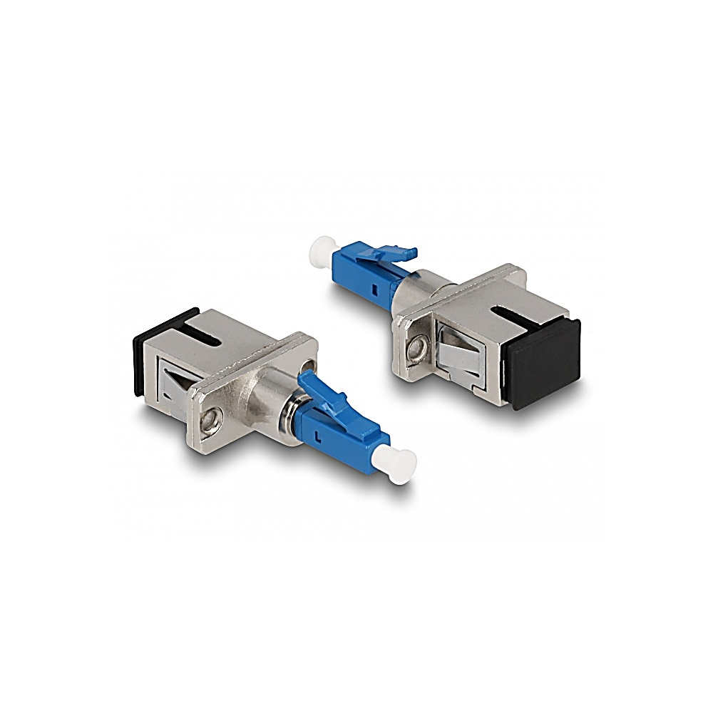 Due connettori in fibra ottica in metallo con componenti blu e bianchi, su sfondo bianco, leggermente angolati verso l'osservatore.