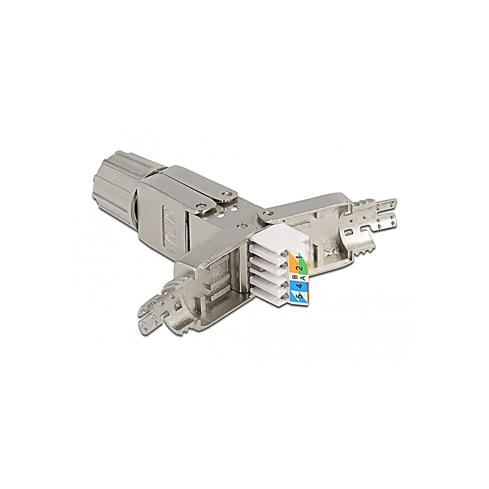 Un conector RJ45 plateado con cables de colores. Está sobre un fondo blanco. El conector tiene un extremo acanalado y un mecanismo de bloqueo.