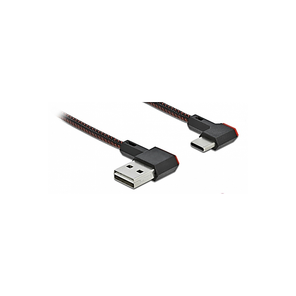 Un cavo USB nero e rosso con connettore USB-A e USB-C è mostrato su sfondo bianco.