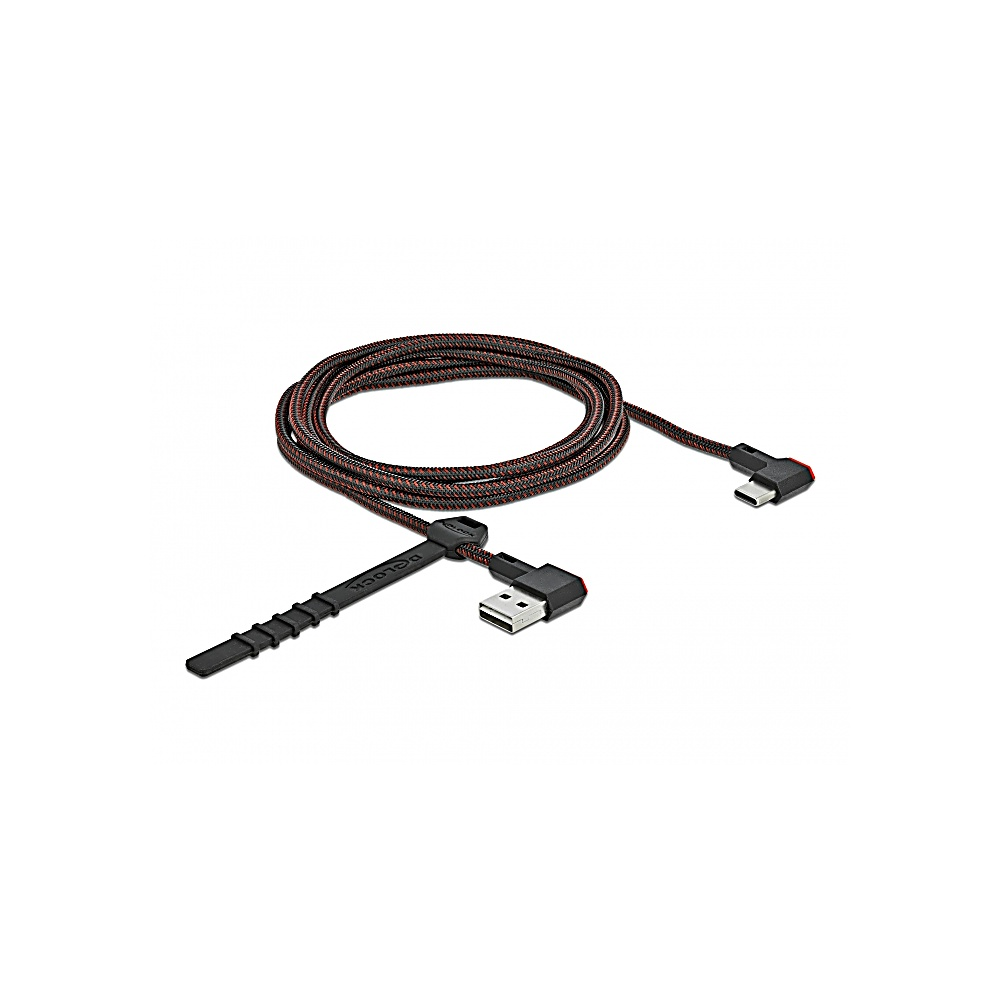 Un cavo USB arrotolato con design intrecciato rosso e nero. Ha un connettore USB-A e USB-C e una fascetta.