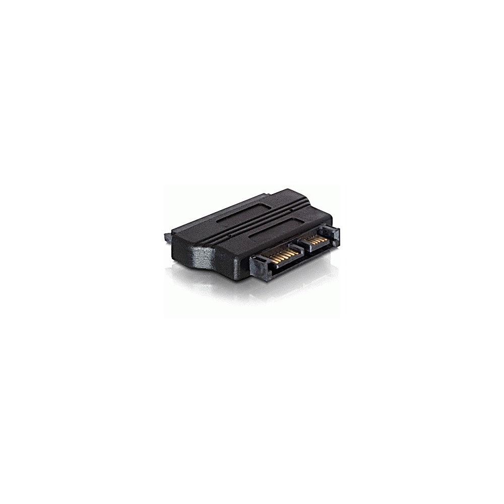 Un adaptador SATA negro sobre fondo blanco. Tiene dos conectores dorados y una superficie superior acanalada. Está ligeramente inclinado.