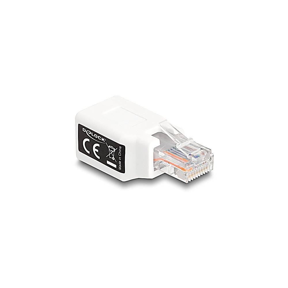 Un connettore RJ45 D-Link bianco con testa in plastica trasparente. Ha la marcatura CE e 'Made in China' stampato.