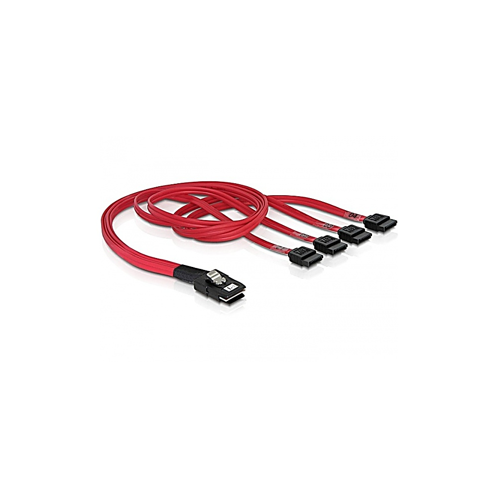 Vier rote SATA-Kabel mit schwarzen Steckern. Ein Ende hat einen anderen Stecker. Kabel auf weißem Hintergrund.