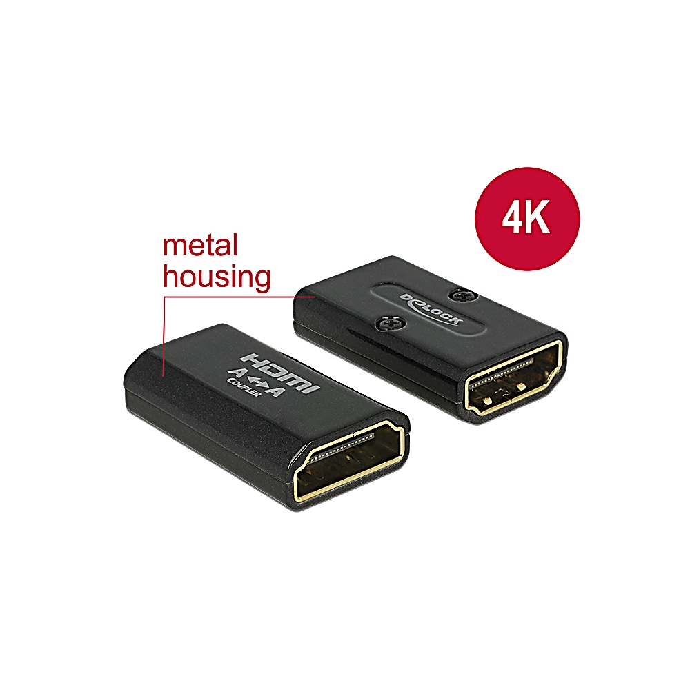 Dwa czarne łączniki HDMI z metalową obudową na białym tle. Czerwone koło 4K w prawym górnym rogu.