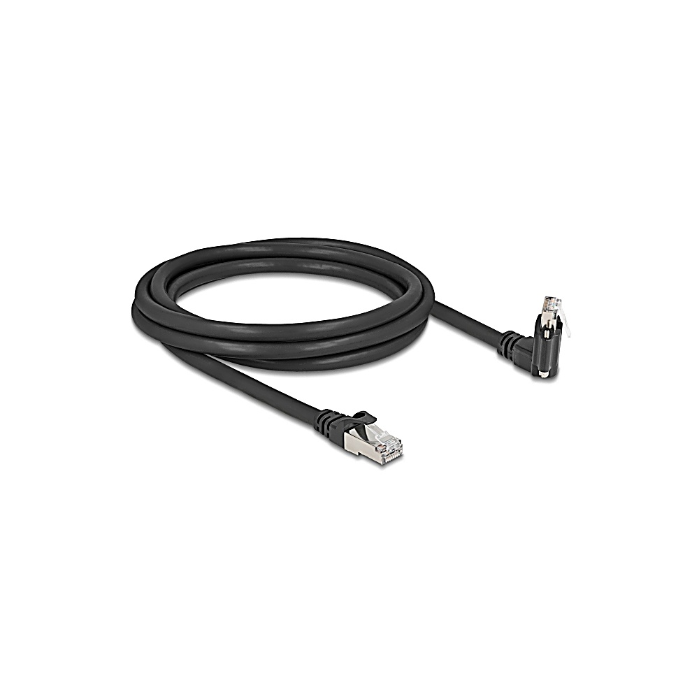 Un cavo Ethernet nero arrotolato su una superficie bianca. Sono visibili due connettori alle due estremità.