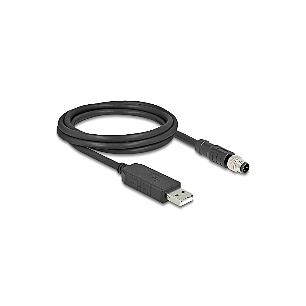 Un cavo USB nero con un connettore USB-A da un lato e un connettore industriale dall'altro, arrotolato su una superficie bianca.
