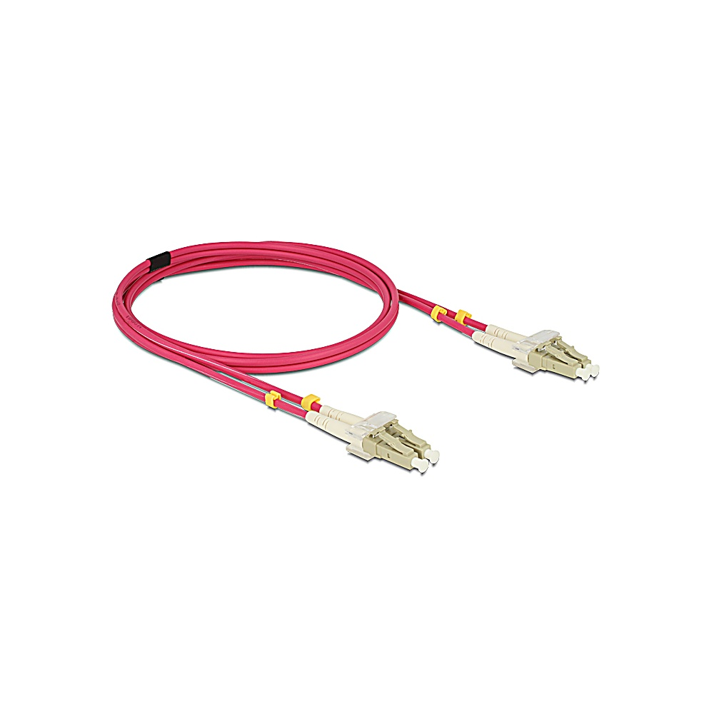 Un cavo in fibra ottica rosso con connettori su ciascuna estremità, sfondo bianco. I connettori sono beige. Dettagli gialli e neri.