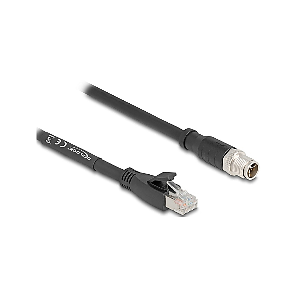 Un cavo Ethernet nero con un connettore di rete e un connettore circolare metallico. Lo sfondo è bianco.