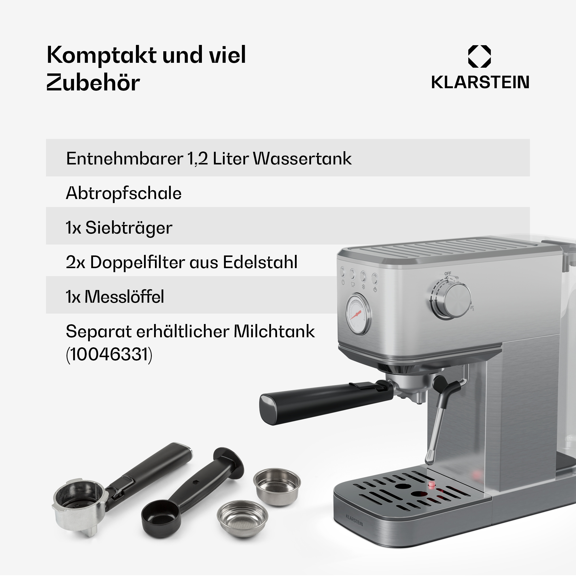 Máquina de espresso plateada con accesorios, incluidos portafiltros y cuchara medidora, sobre fondo blanco.