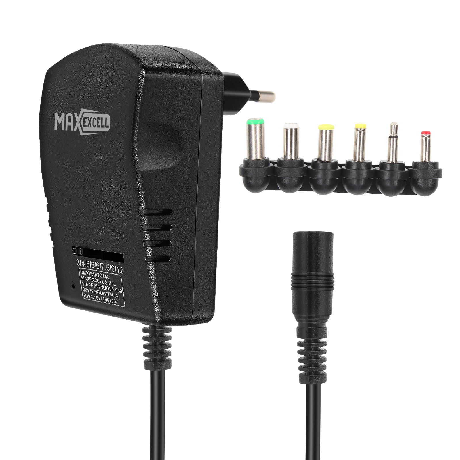 Adaptateur d'alimentation MaxEcell noir avec plusieurs embouts. L'adaptateur a une étiquette avec du texte. Divers embouts colorés sont visibles.