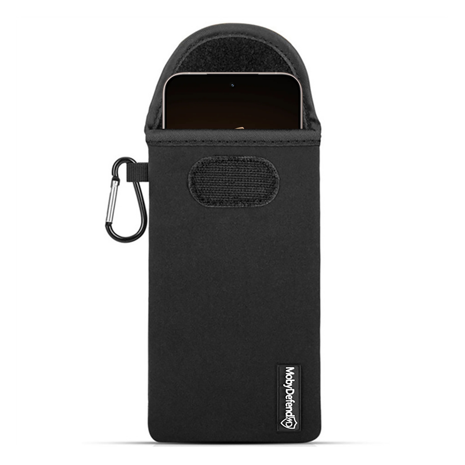 Zwarte telefoonhoes met telefoon erin. Inclusief karabijnhaak. De hoes heeft een klittenbandsluiting.