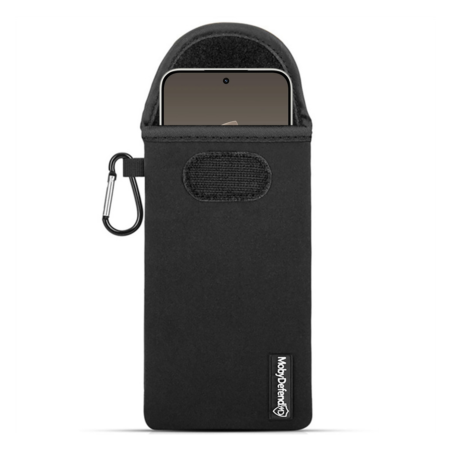 Étui de téléphone noir avec téléphone à l'intérieur, mousqueton à gauche. Marque MobyDefend en bas.