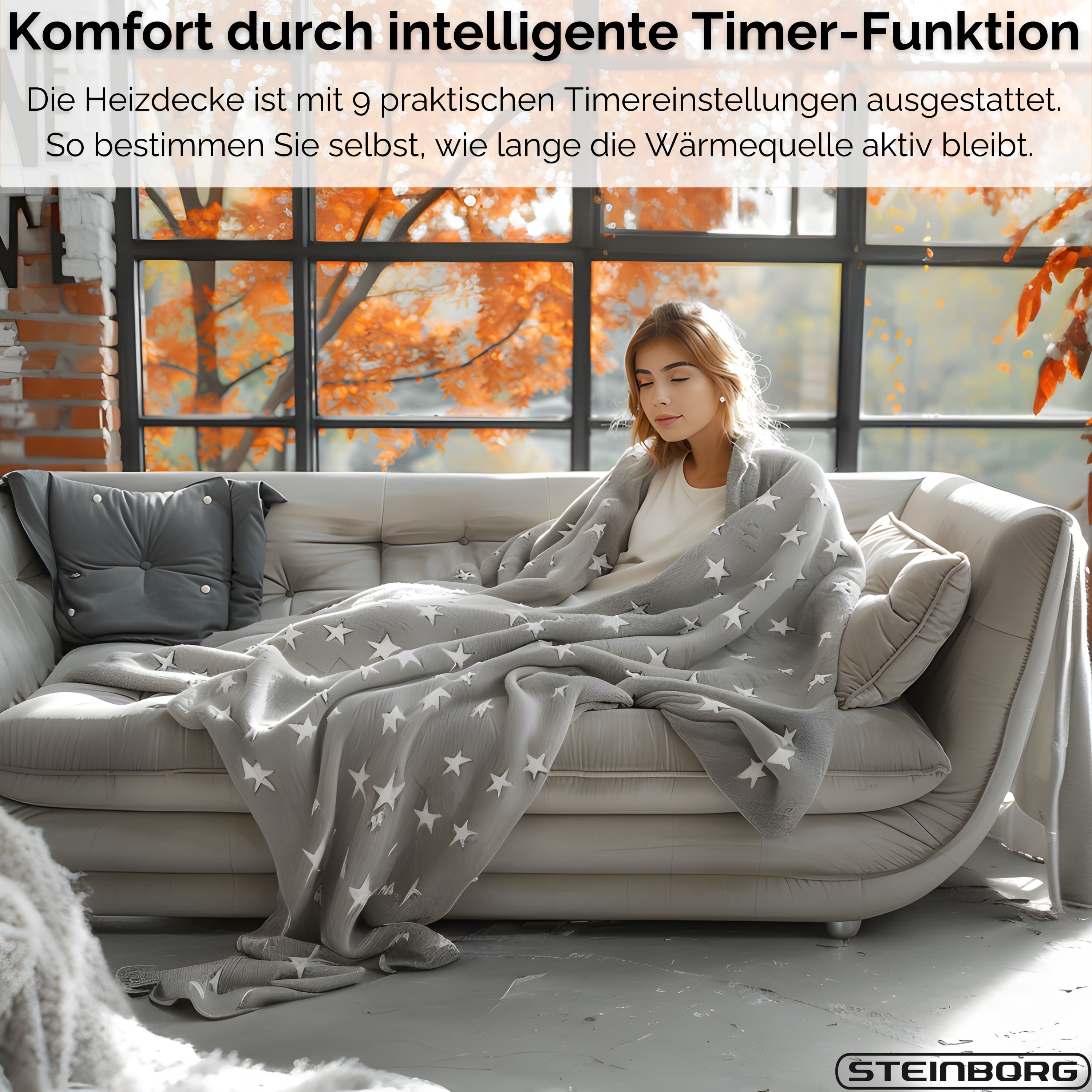 Eine Frau auf einem Sofa ist mit einer Decke mit Sternen bedeckt. Herbstansicht durch Fenster im Hintergrund.