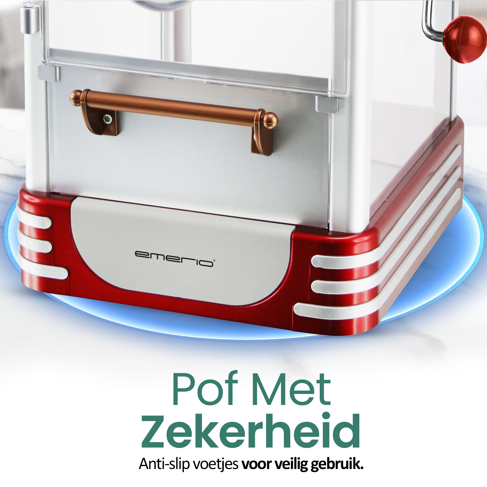Eine rot-silberne Popcornmaschine mit rotem Griff und Akzenten. Der Text 'Pof Met Zekerheid' wird angezeigt.