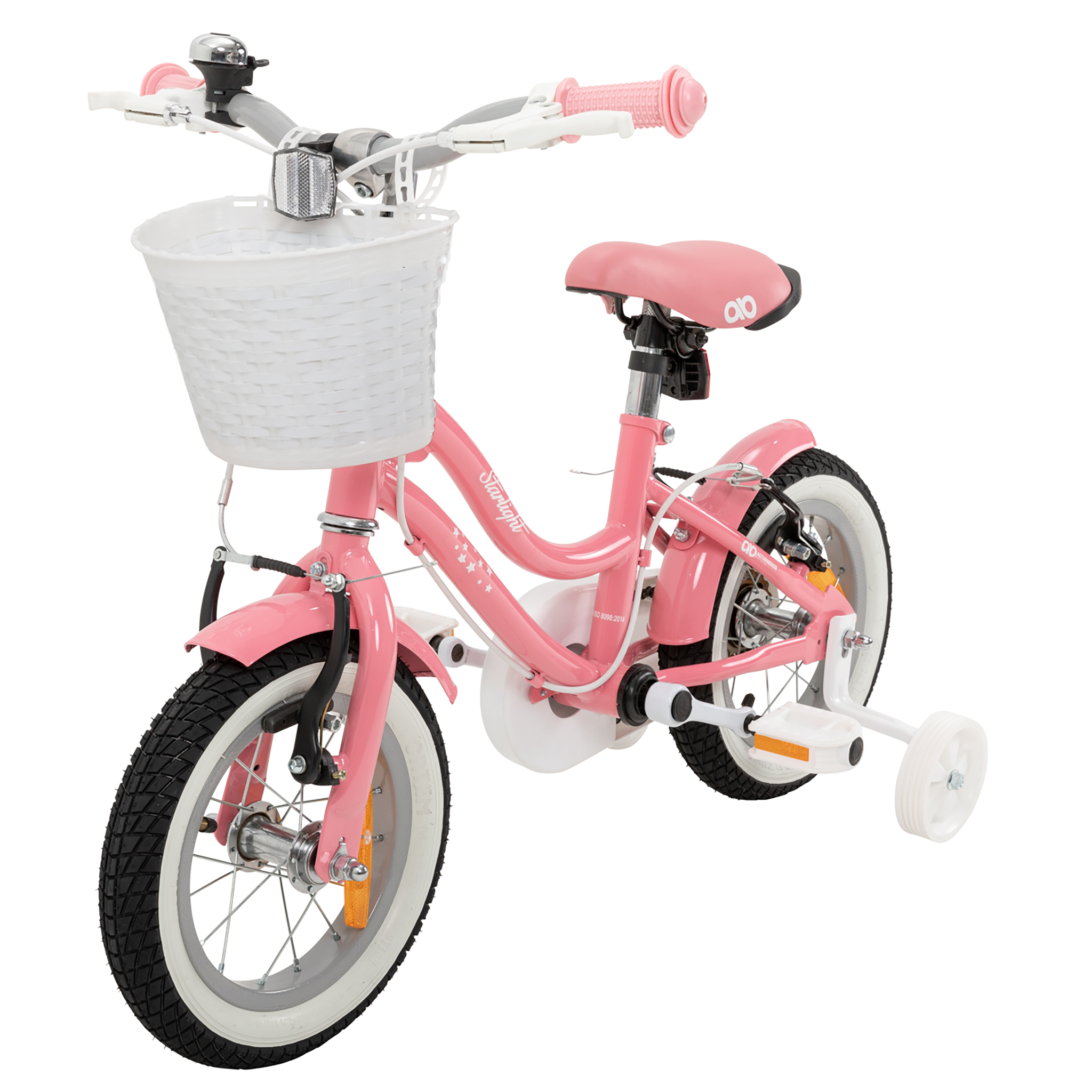 Ein rosa Kinderfahrrad mit weißem Korb, Stützrädern und rosa Sitz, isoliert auf weißem Hintergrund.