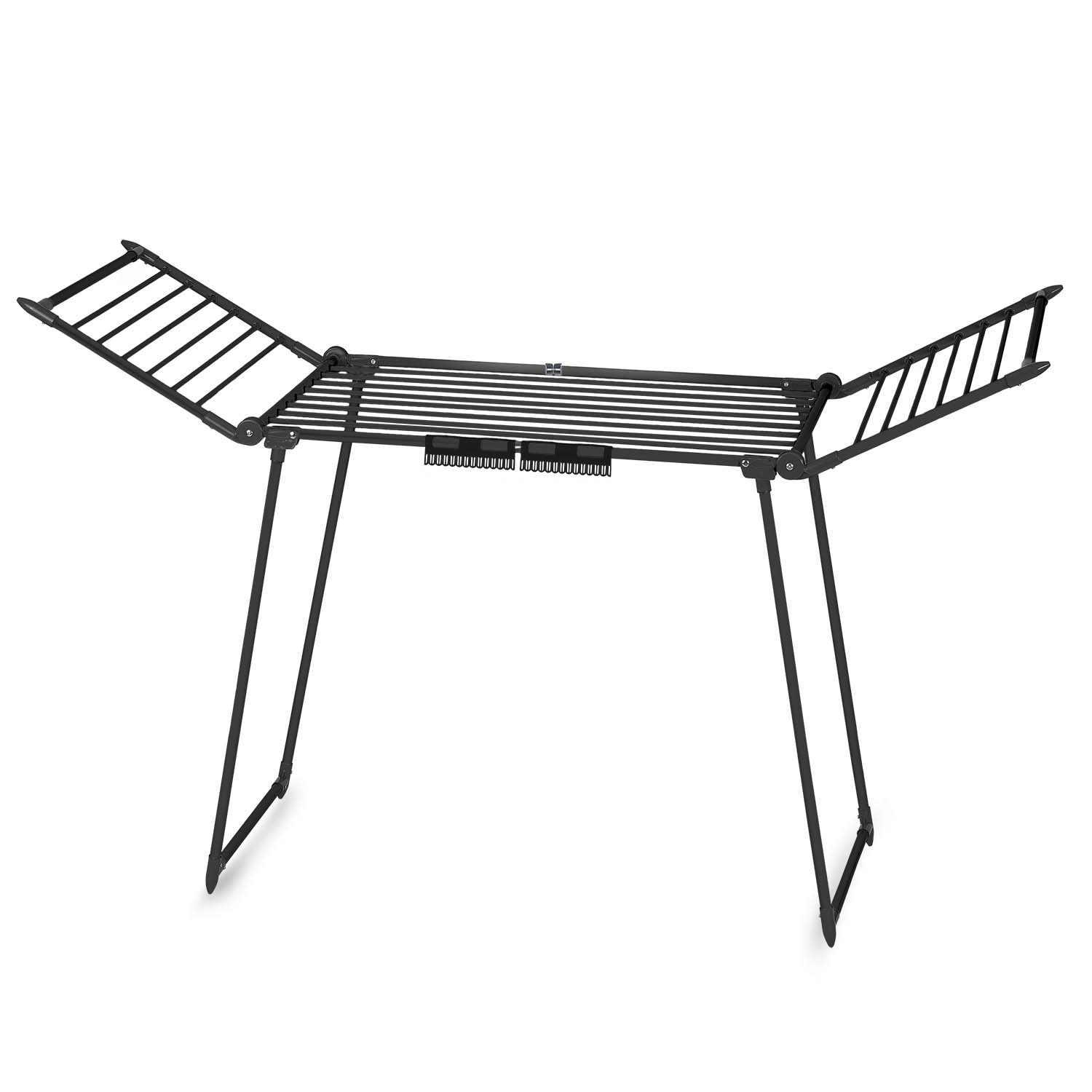 Czarny metalowy stojak do suszenia jest otwarty, ze skrzydłami bocznymi. Stoi na czterech nogach, a stojak jest pusty, z białym tłem.