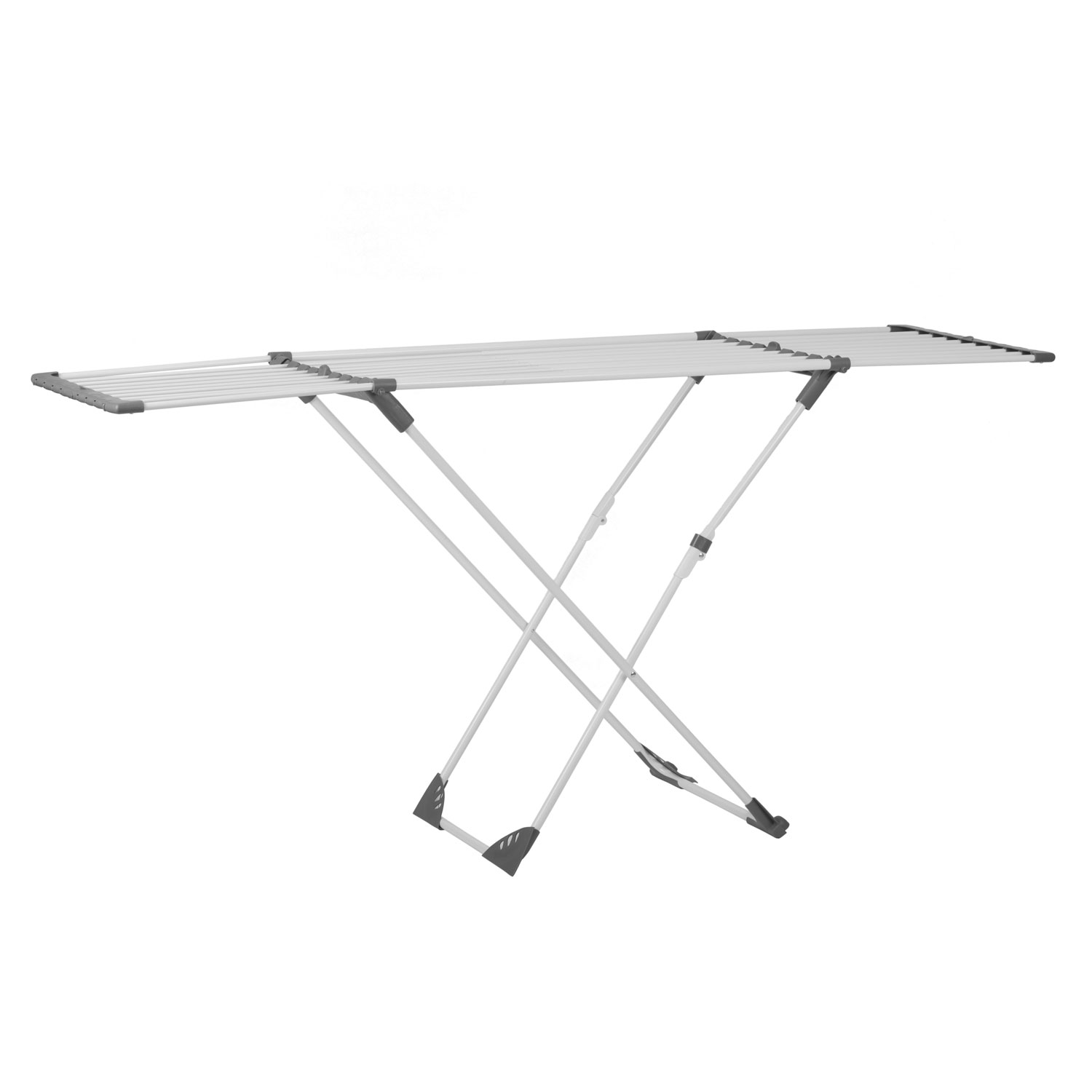 Biała metalowa suszarka do ubrań stoi otwarta. Ma wiele równoległych prętów do wieszania ubrań i składane nogi.