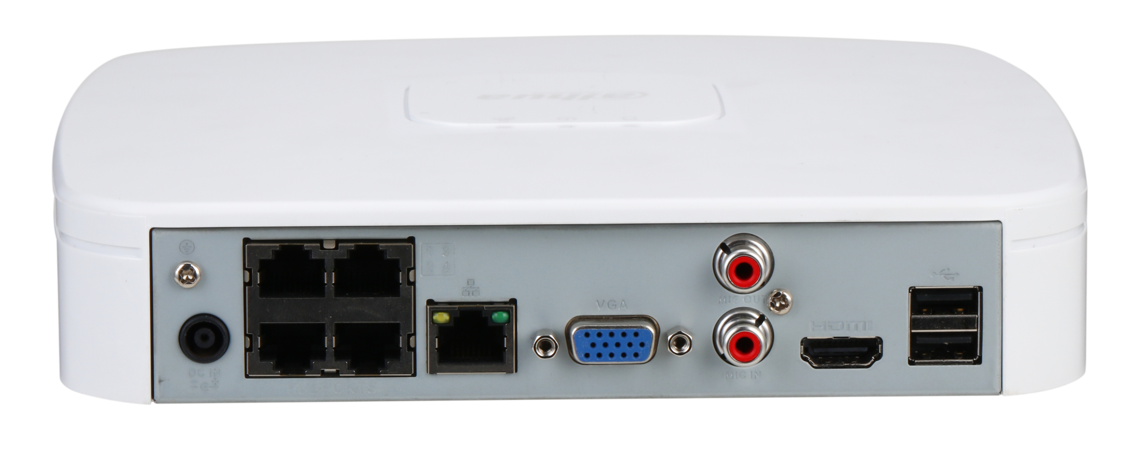 Vista posteriore di un DVR bianco. Ha varie porte tra cui Ethernet, VGA, HDMI, USB e ingressi/uscite audio.