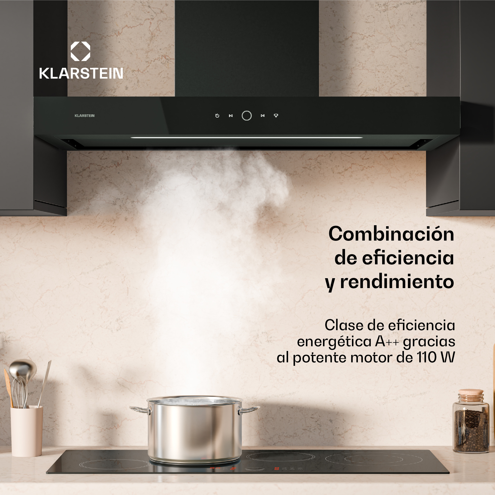 Scena cucina con cappa nera, vapore sopra pentola su piano induzione, e testo promozionale.