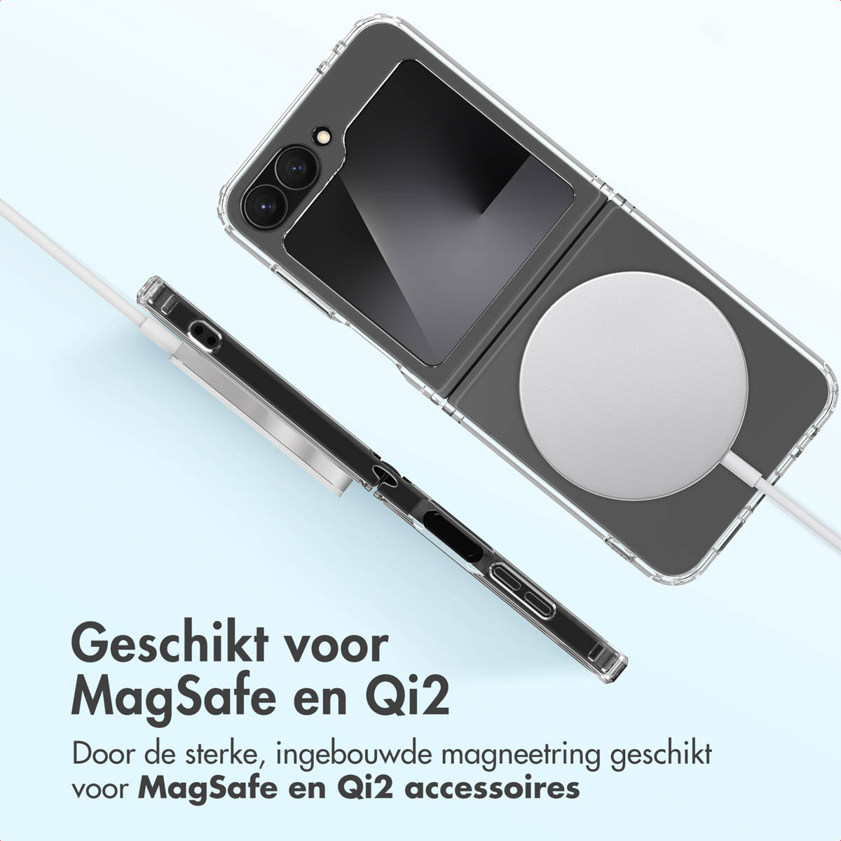Una custodia trasparente con un caricatore MagSafe. Il telefono è aperto. Il testo dice 'MagSafe en Qi2'.