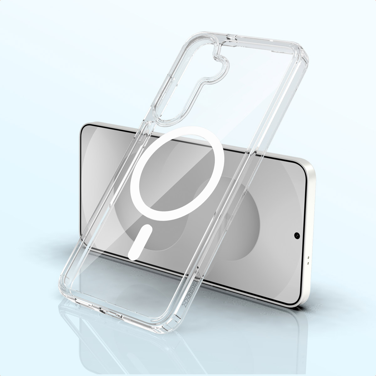 Een doorzichtige telefoonhoes leunt tegen een witte smartphone. De hoes en telefoon staan op een lichtblauwe ondergrond. Een witte cirkel staat in het midden.