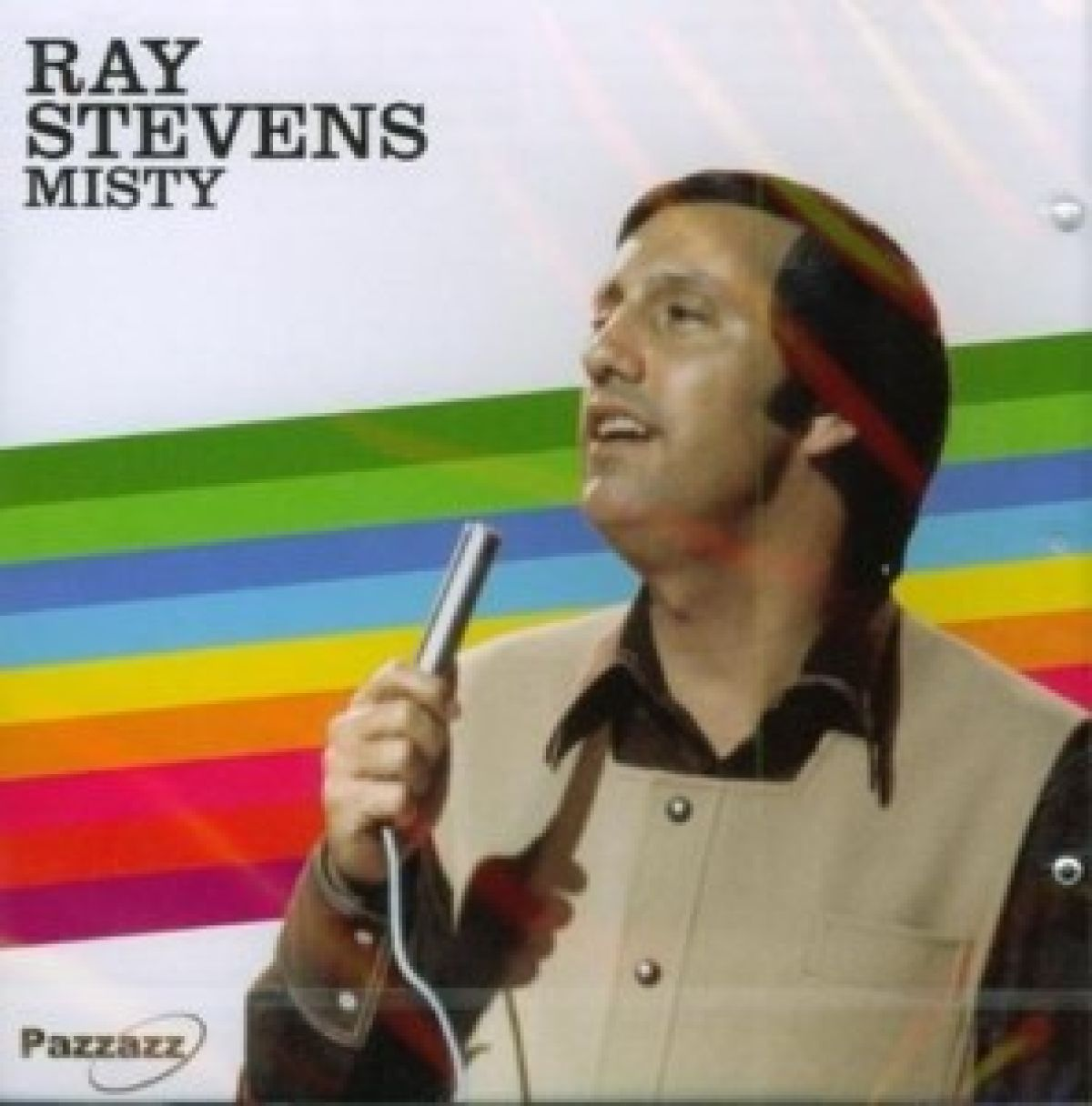 Pochette de l'album de Ray Stevens 'Misty'. Il tient un micro. Fond coloré avec des rayures arc-en-ciel. Logo Pazzazz.