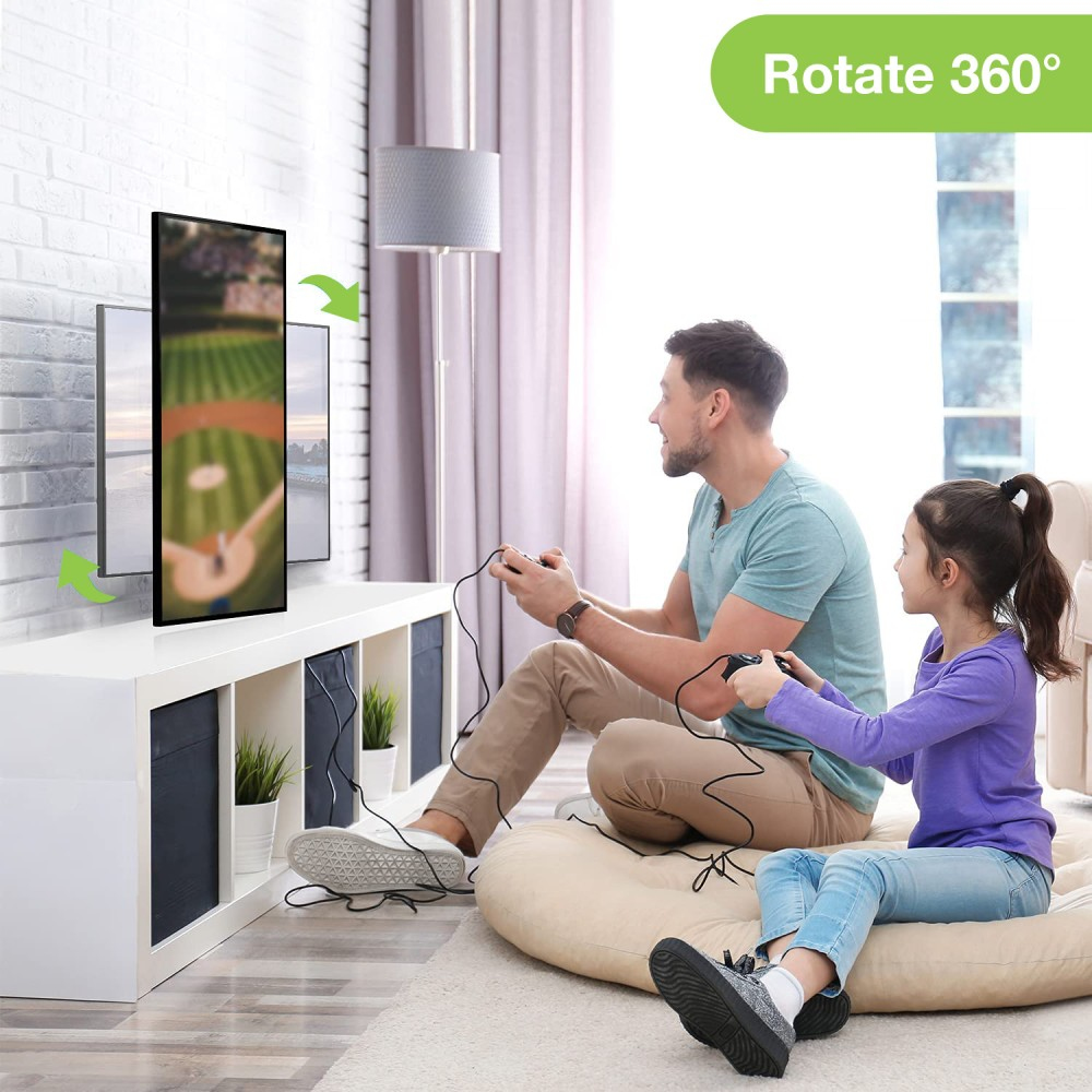 Ein Mann und ein Mädchen spielen Videospiele mit Controllern. Ein Fernseher zeigt ein Baseballfeld. Sie sitzen auf einem Sitzsack.
