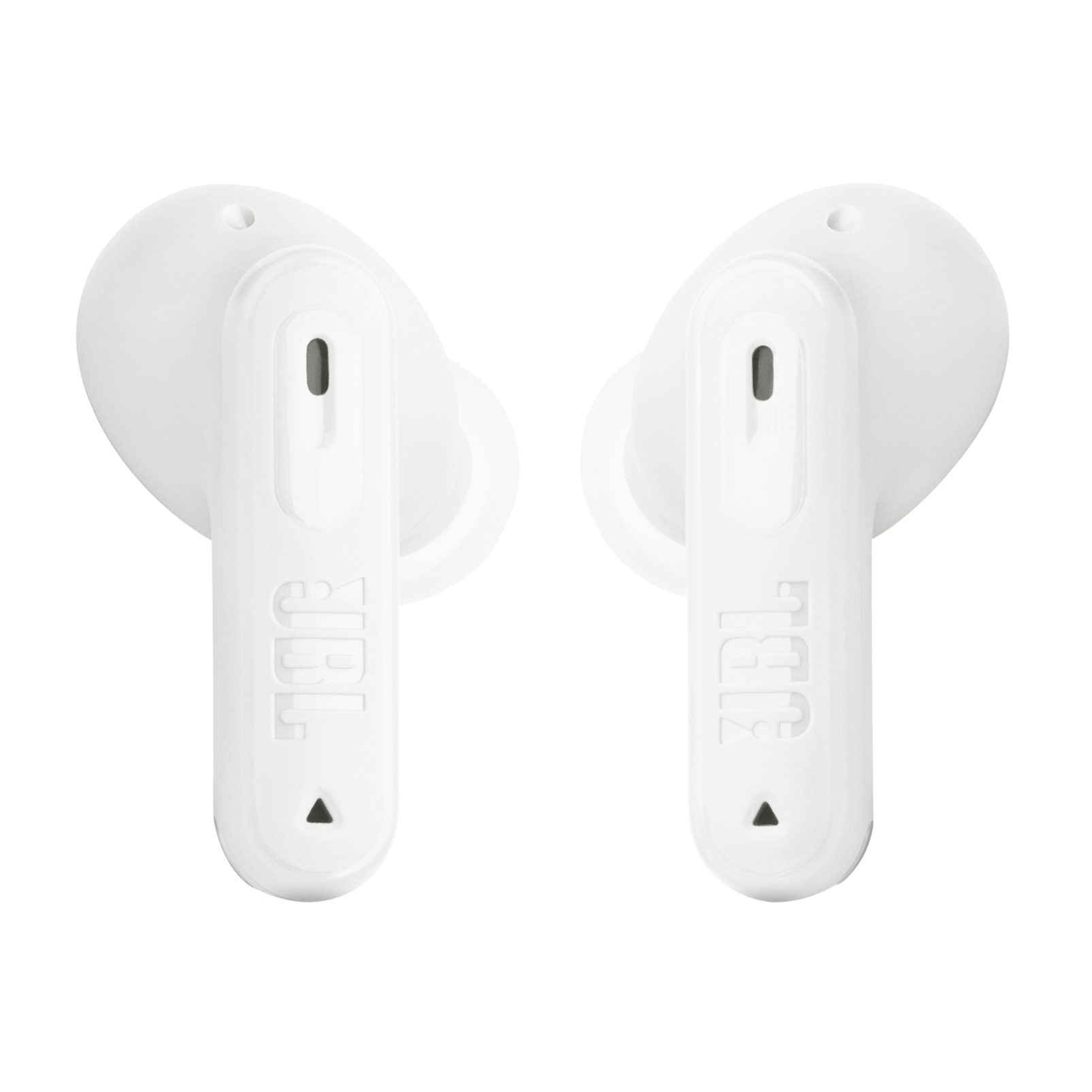 Zwei weiße JBL-Ohrhörer auf weißem Hintergrund. Jeder hat das JBL-Logo.