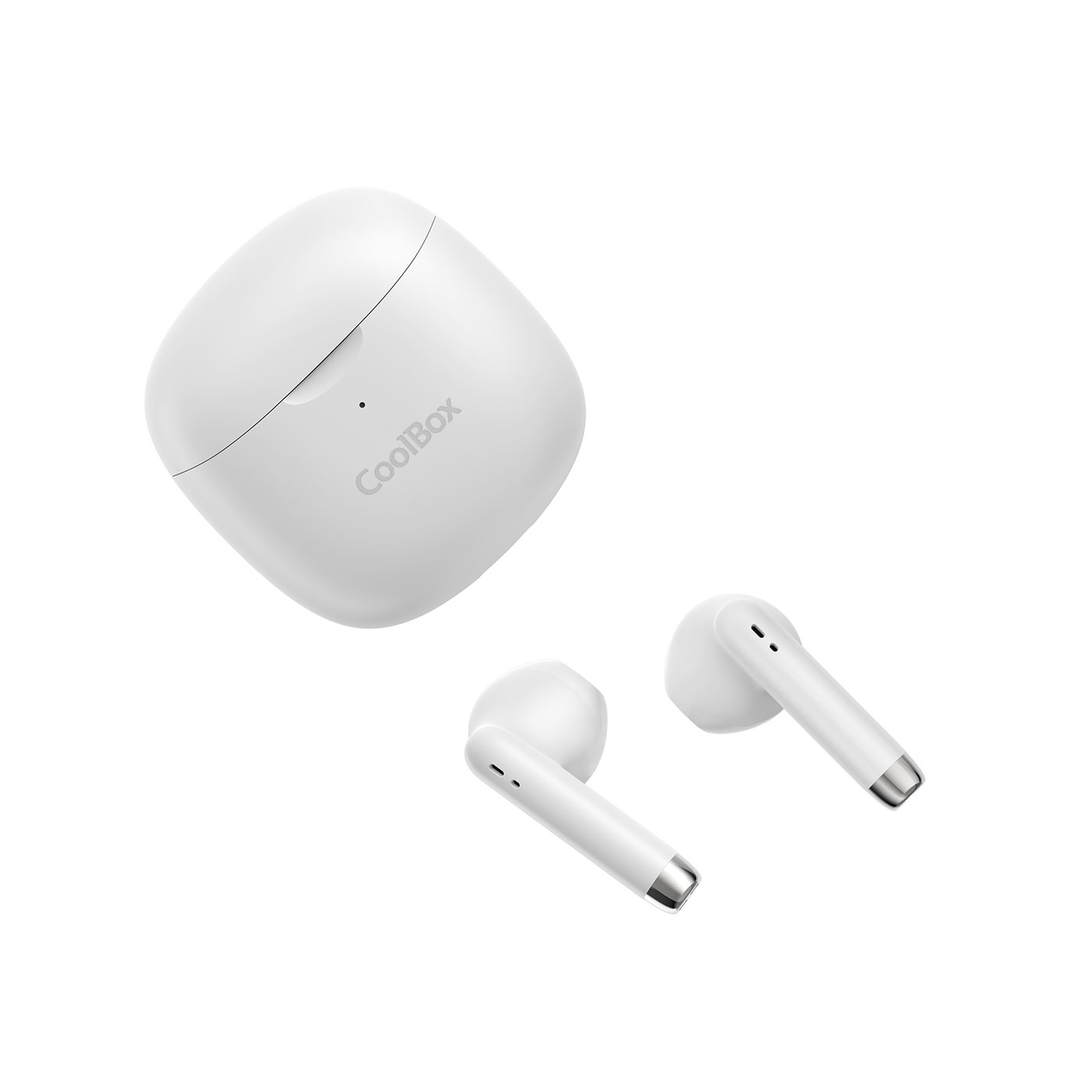 Auriculares y estuche de carga CoolBox blancos sobre fondo blanco. El estuche está abierto. Dos auriculares están separados.