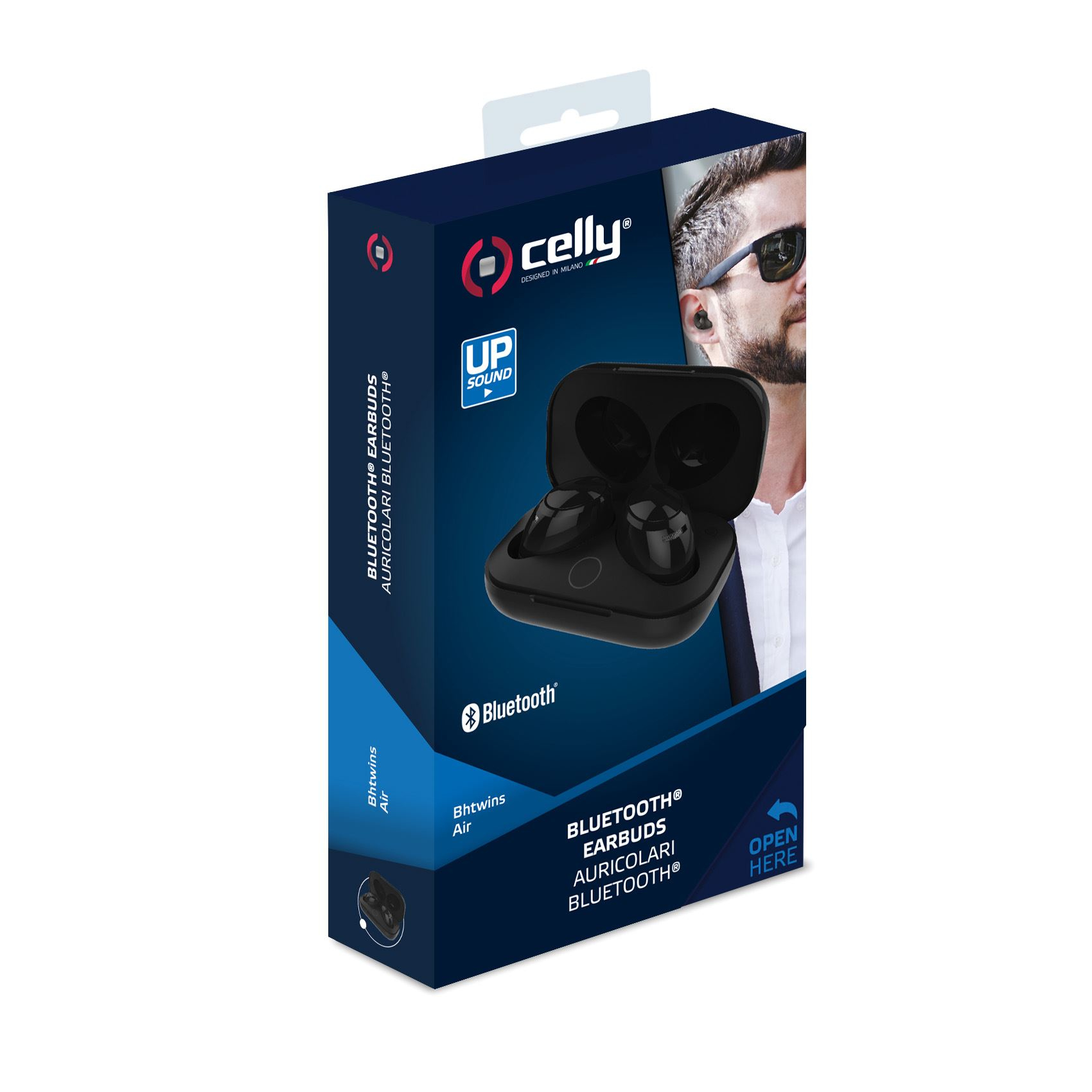 Scatola di auricolari Celly Bhtwins Air. La scatola è nera e blu. Un uomo con gli occhiali da sole è di lato.