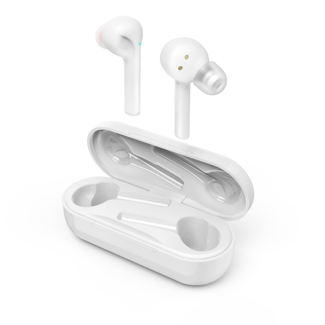 Weiße kabellose Ohrhörer und Ladeetui. Zwei Ohrhörer befinden sich über dem offenen Etui. Saubere, minimalistische Produktaufnahme auf Weiß.