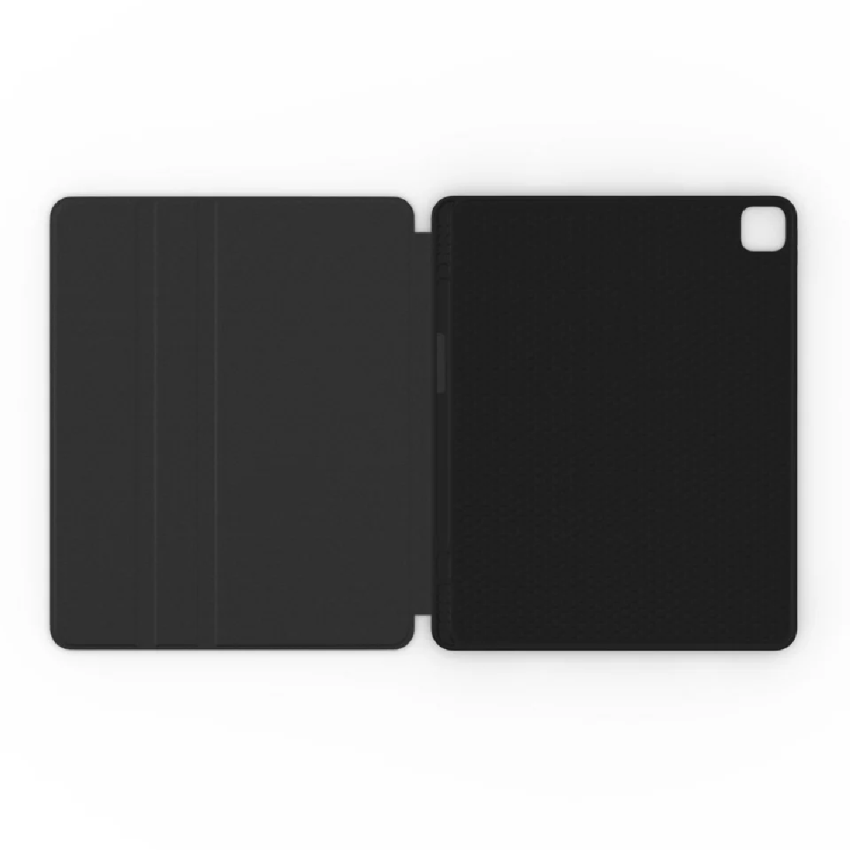 Custodia per tablet nera aperta su una superficie bianca. La custodia è rettangolare e ha un interno strutturato. La custodia aperta è piatta.