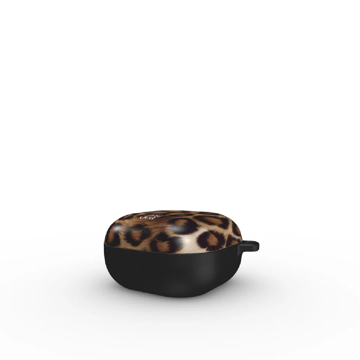 Una custodia nera e con stampa leopardata è su sfondo bianco. La custodia sembra essere per auricolari.
