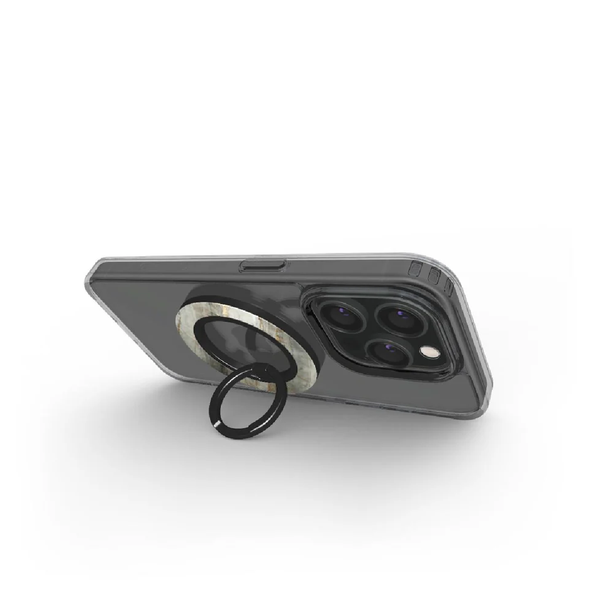 Un telefono cellulare con una custodia trasparente e un anello di supporto è inclinato verso l'alto. L'anello di supporto ha un design marmorizzato e un anello nero.