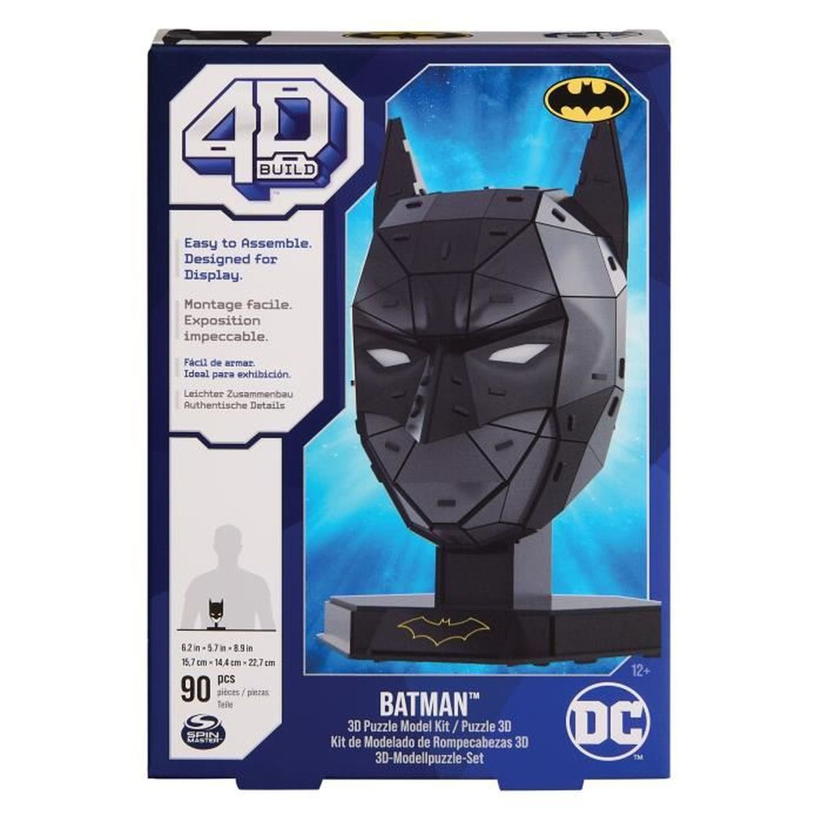Un kit modello puzzle 3D di Batman. La scatola mostra una testa di Batman geometrica nera e il logo, con testo 'Easy to Assemble'.